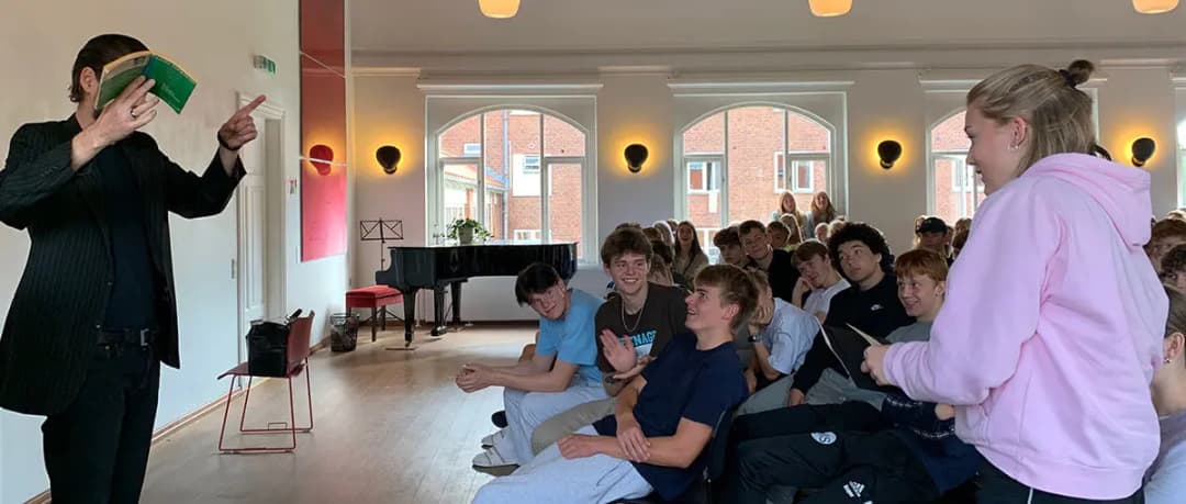 Trylleri og underholdning til ungdomsarrangement